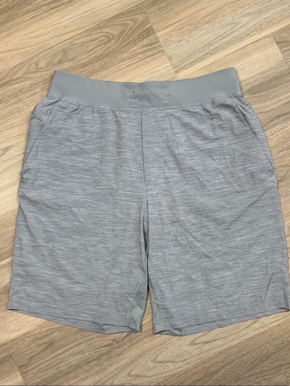 lululemon T.H.E. Short Linerless Light Gray Men's Shorts 9”